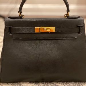 Teddy Blake Eva Bag 11’’ in Black